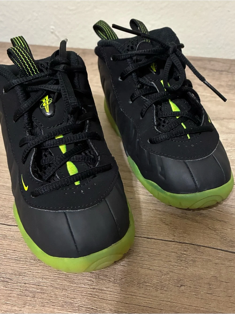 Nike little Posite toddler Sneakers
